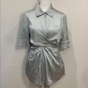 BCBGMAXAZRIA silk gray 1/2 sleeve blouse